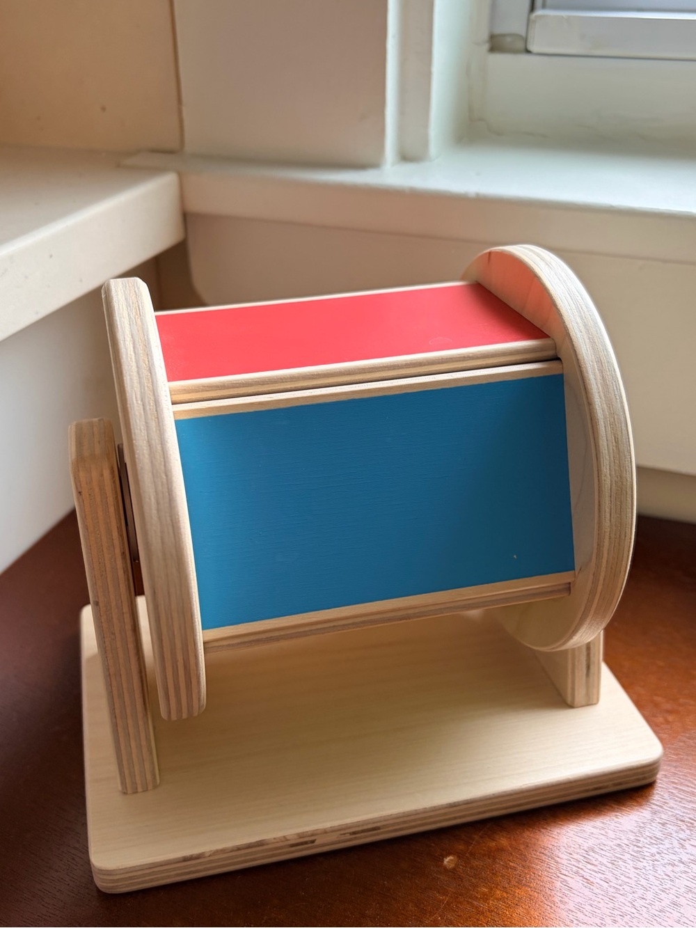 LOVEVERY Wooden Spinning Rainbow